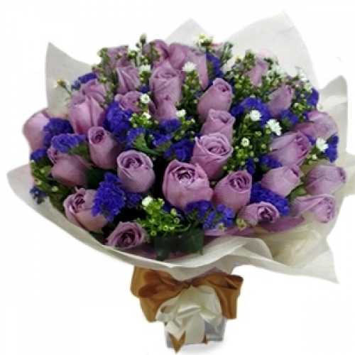Attracive - 24 Stems In Bouquet